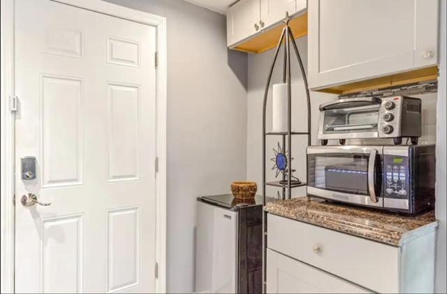 ניו יורק Brooklyn Spacious Space With Private Entrance, Bathroom, & Backyard - Full-Kitchen מראה חיצוני תמונה