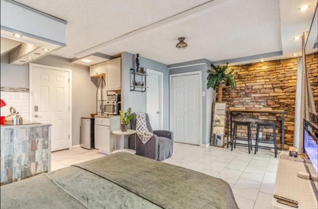 ניו יורק Brooklyn Spacious Space With Private Entrance, Bathroom, & Backyard - Full-Kitchen מראה חיצוני תמונה